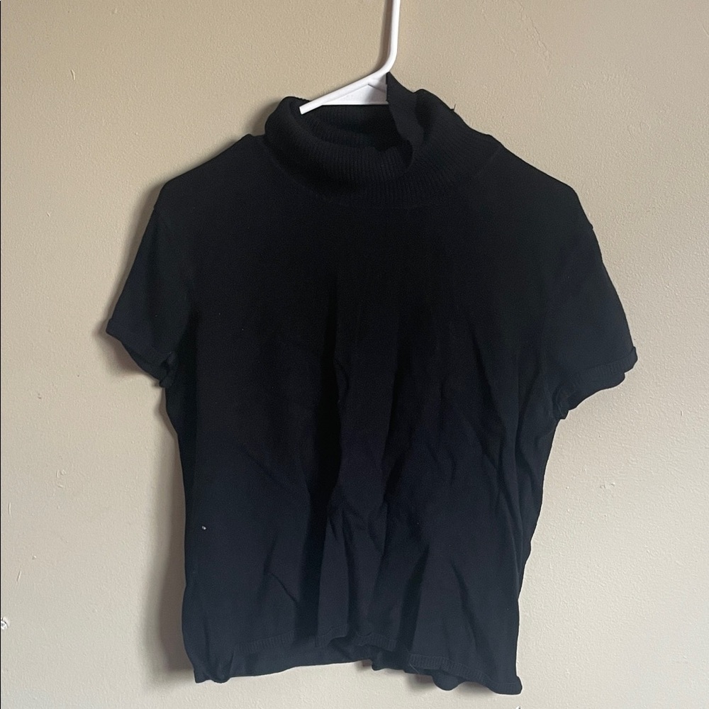 Jessica Classic Black Short Sleeve Top (Bin C)